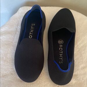 Rothy's Black and Blue Loafers Slip-Ons. Size 7.